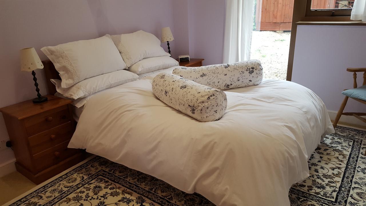 Follets B&B Pewsey Zewnętrze zdjęcie